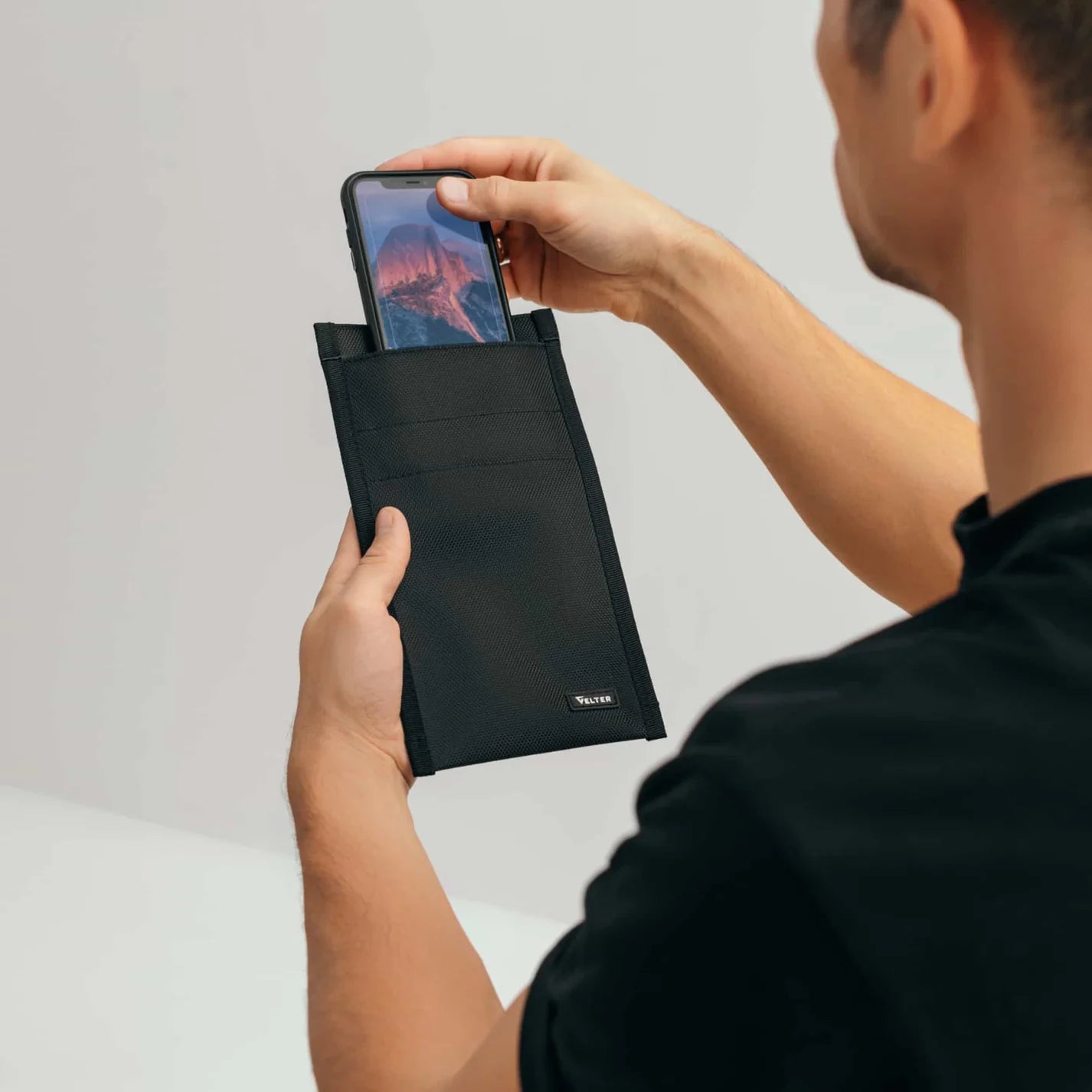 Faraday Phone Sleeve